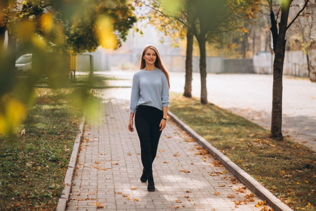 Zwyrodnienie stawu biodrowego a spacery