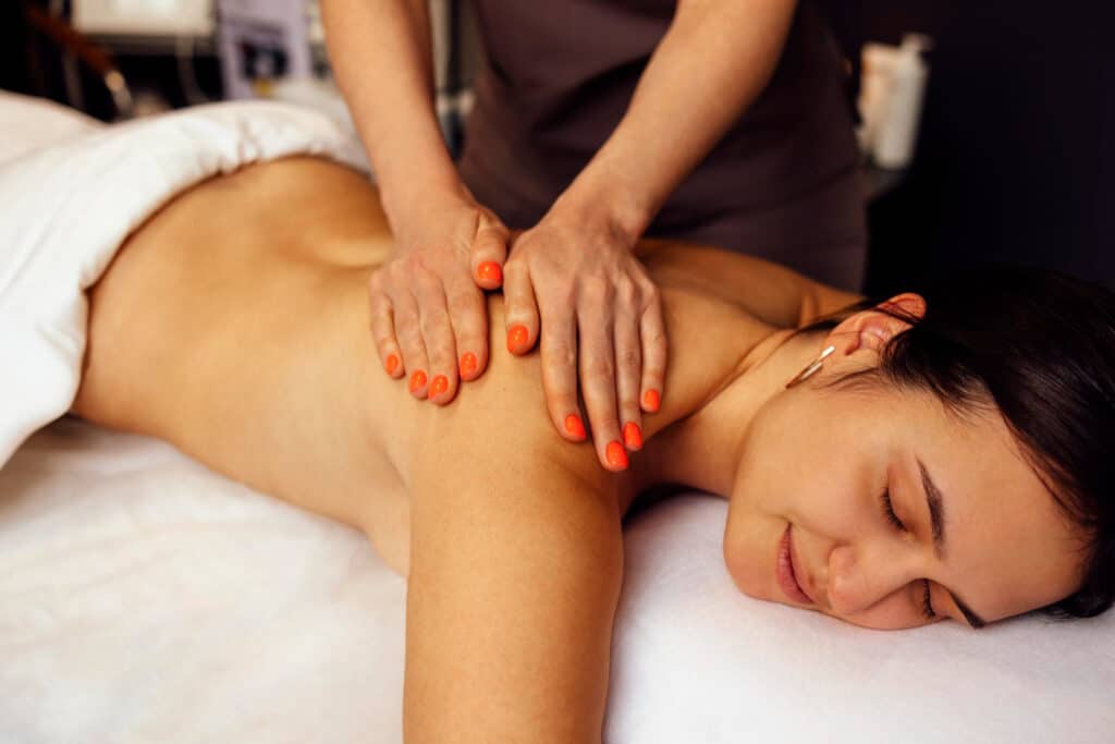 Masaż Shiroabhyanga