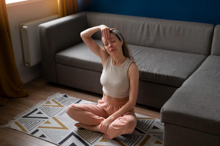 Dyskopatia szyjna ćwiczenia w domu – jak zredukować ból i poprawić ruchomość szyi?